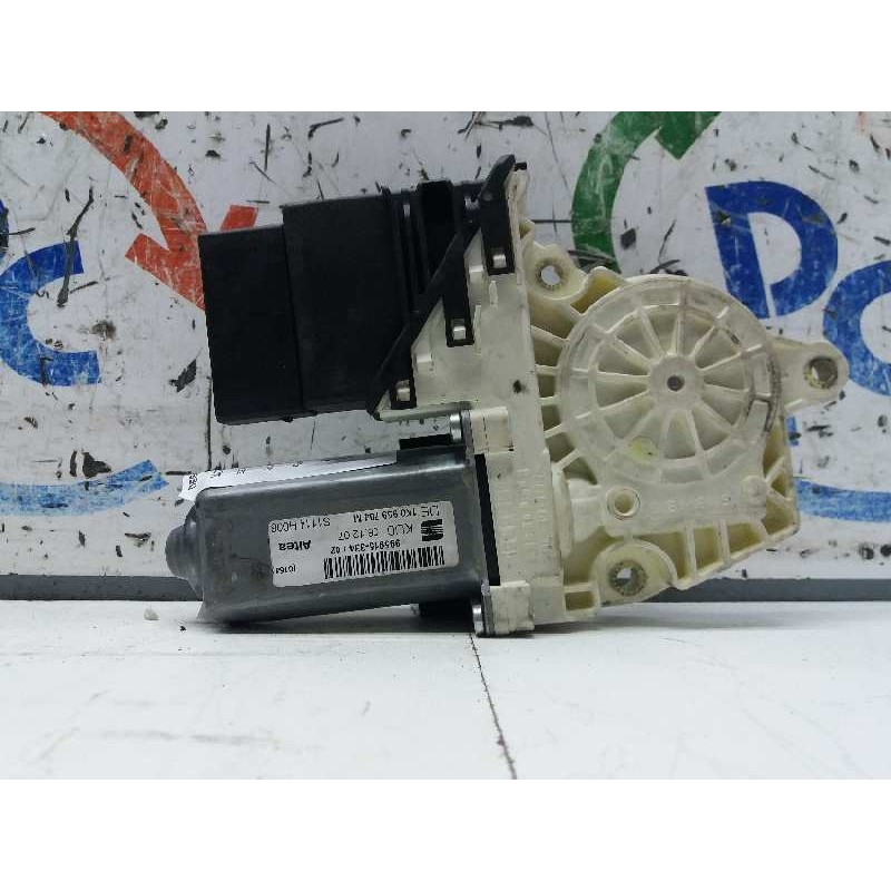 MOTOR ELEVALUNAS TRASERO DERECHO 1K0959704M 