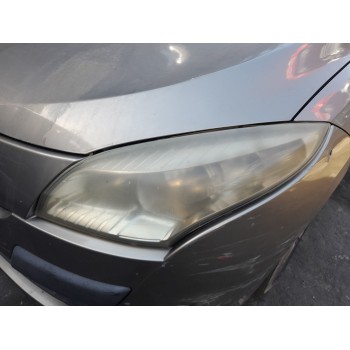 FARO IZQUIERDO 260607449R  OEM 260607449R