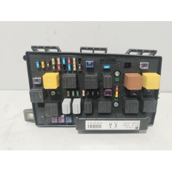 CAJA RELES / FUSIBLES 13250232 