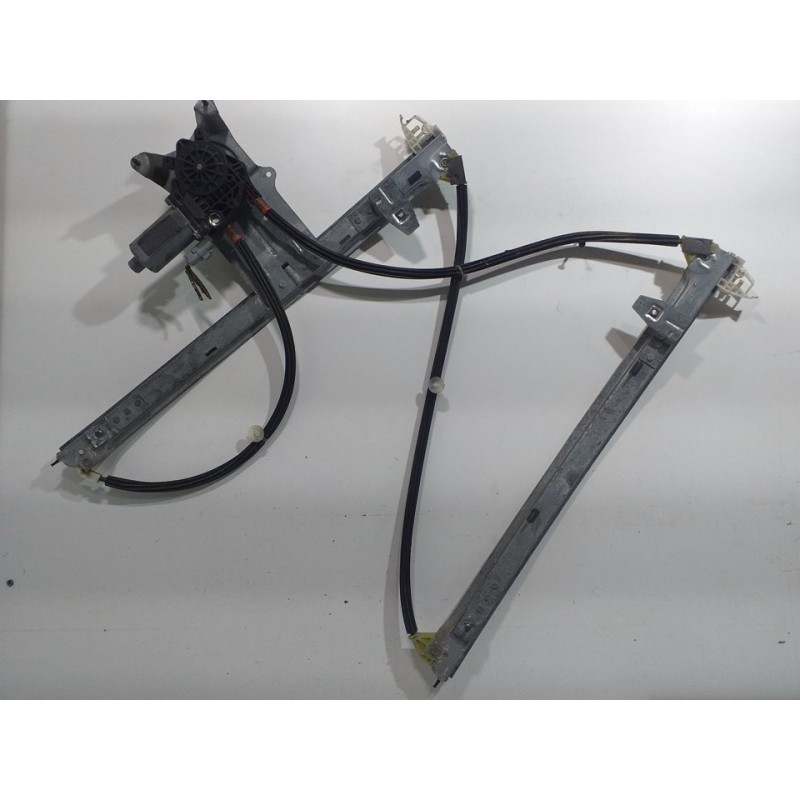 ELEVALUNAS DELANTERO DERECHO 0130821900 OFERTA  - imagen 1
