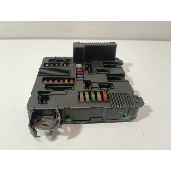 CAJA RELES / FUSIBLES 8200306032C 