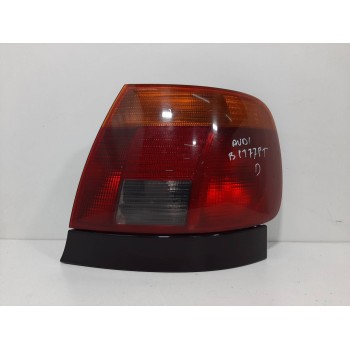 PILOTO TRASERO DERECHO 8D0945112A 