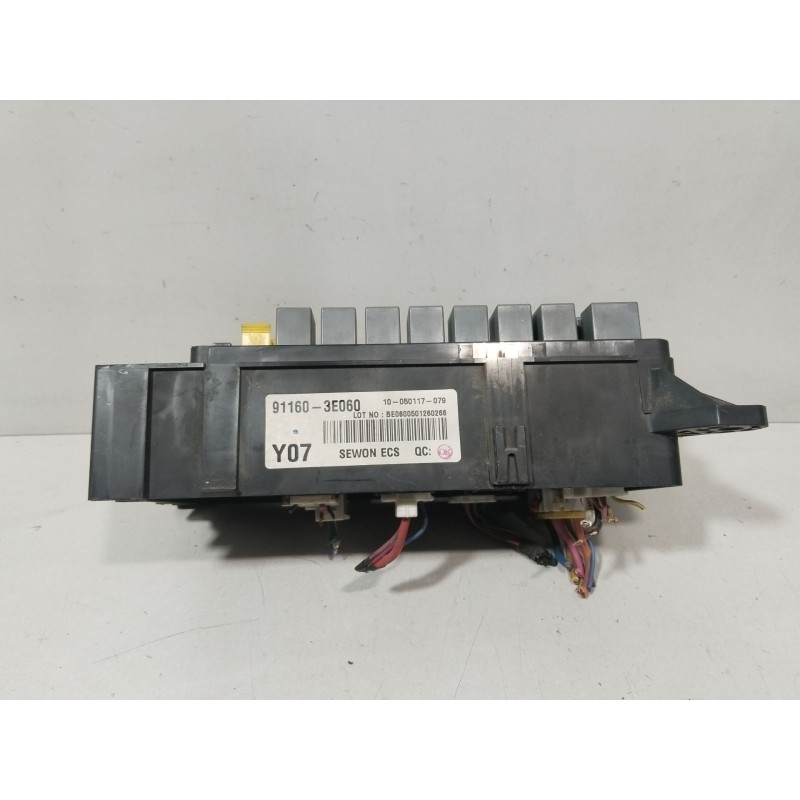 CAJA RELES / FUSIBLES 911603E060  - imagen 4