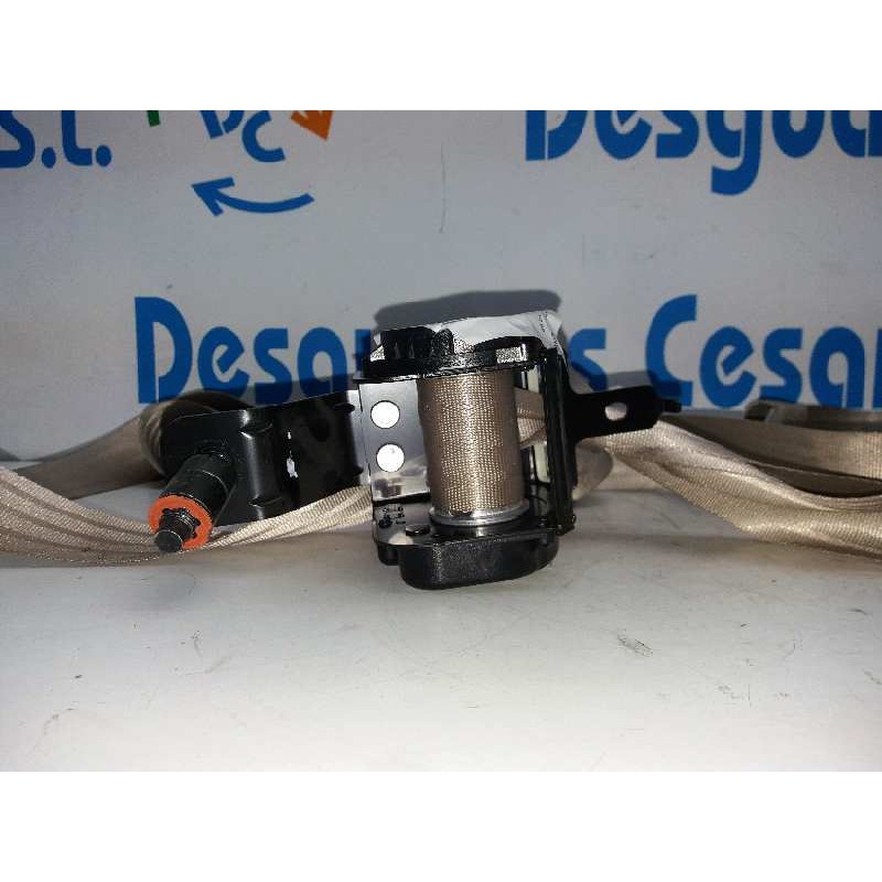 CINTURON SEGURIDAD TRASERO DERECHO 898104D130  - imagen 1