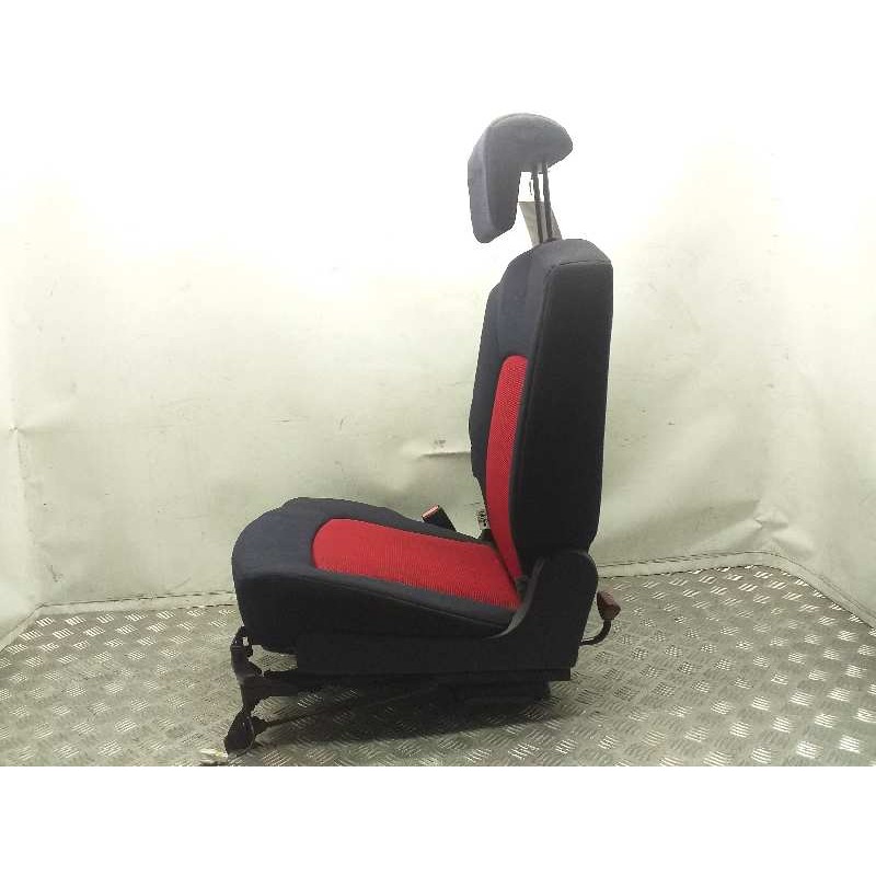ASIENTO TRASERO IZQUIERDO ROJO CON AZUL  - imagen 2