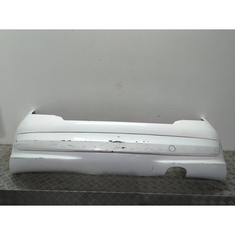 PARAGOLPES TRASERO BLANCO  - imagen 1
