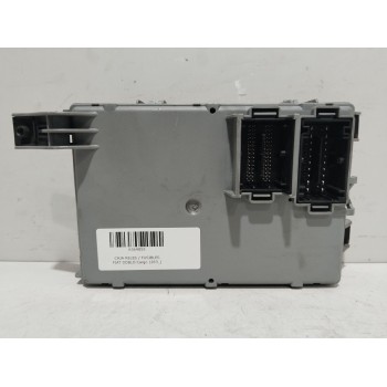 CAJA RELES / FUSIBLES 00518855300 
