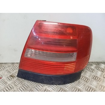 PILOTO TRASERO DERECHO 8D0945112A 