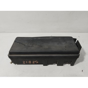 CAJA RELES / FUSIBLES 13205802 