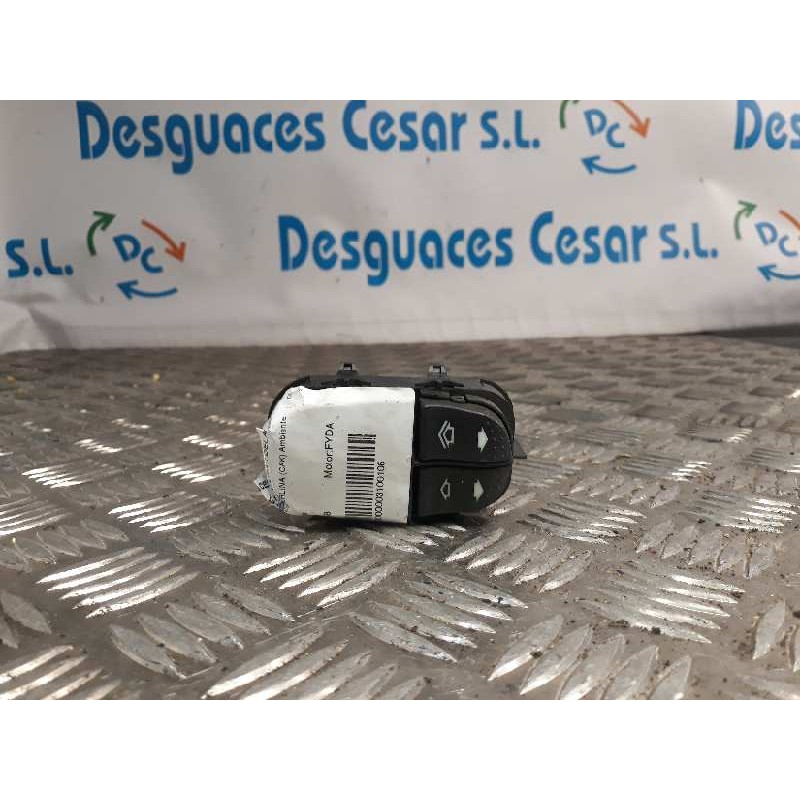 MANDO ELEVALUNAS DELANTERO IZQUIERDO 4781958 