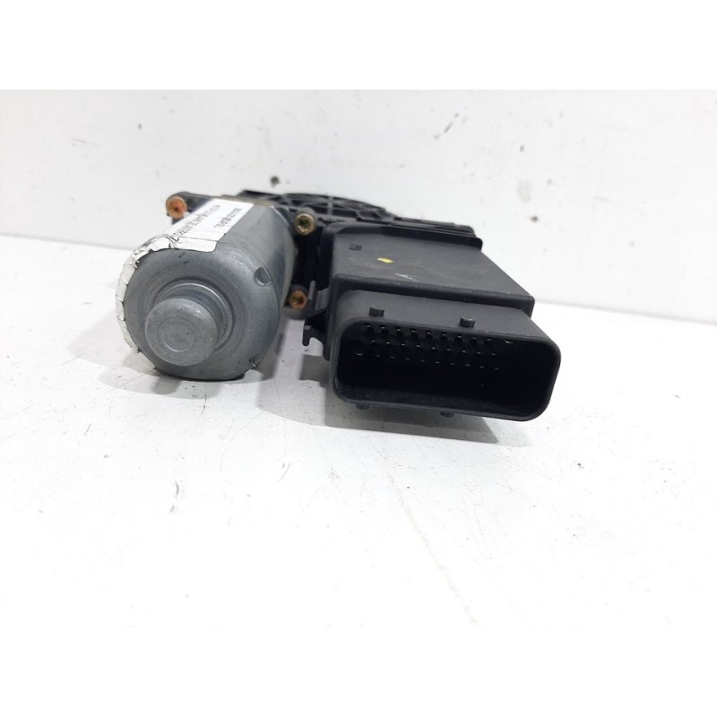 MOTOR ELEVALUNAS DELANTERO IZQUIERDO 0130821695  - imagen 3