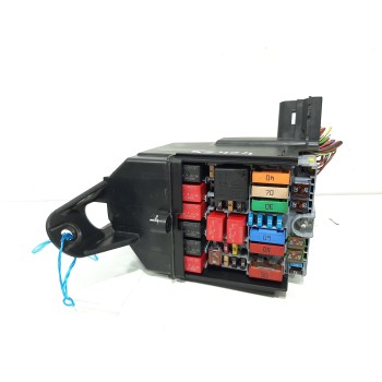 CAJA RELES / FUSIBLES 51987784 