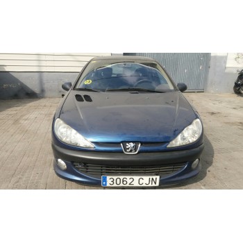 PEUGEOT 206 BERLINA