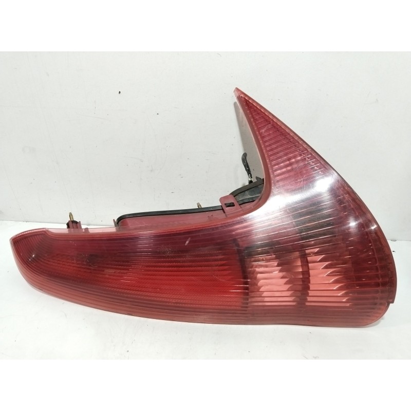 PILOTO TRASERO DERECHO 89028684  - imagen 4