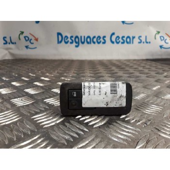 MANDO ELEVALUNAS DELANTERO DERECHO 