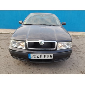 SKODA OCTAVIA BERLINA (1U2)