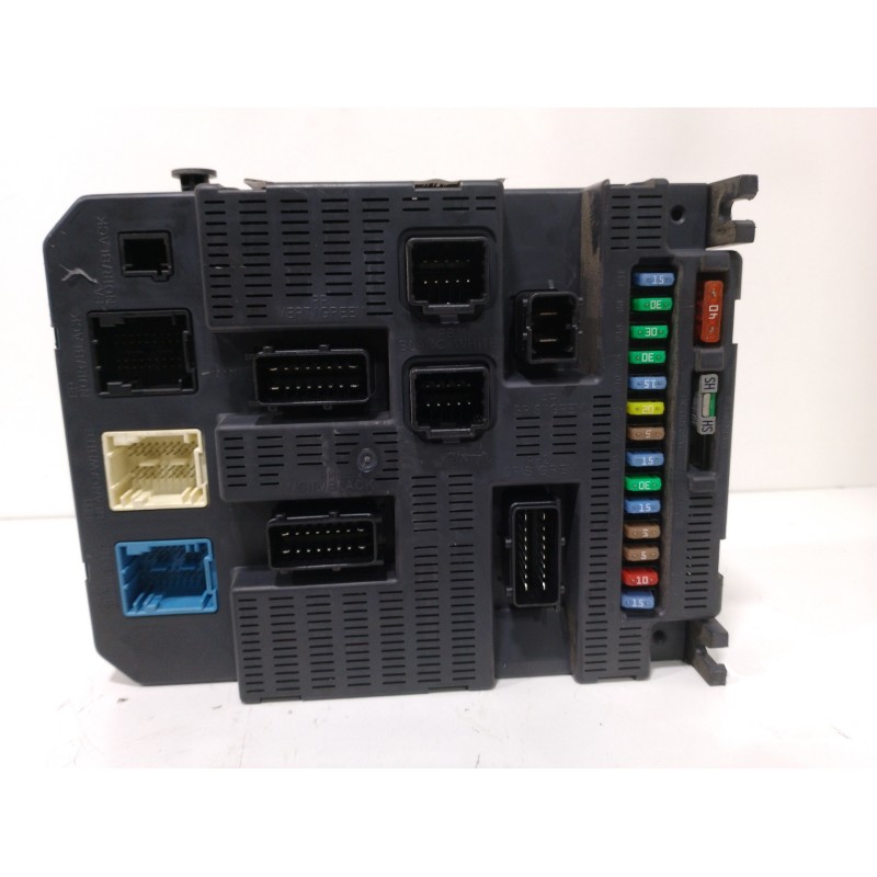 CAJA RELES / FUSIBLES 9663798280  - imagen 1