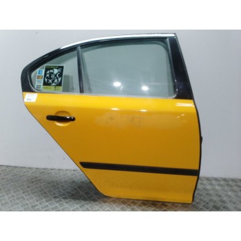 PUERTA TRASERA DERECHA TAXI 