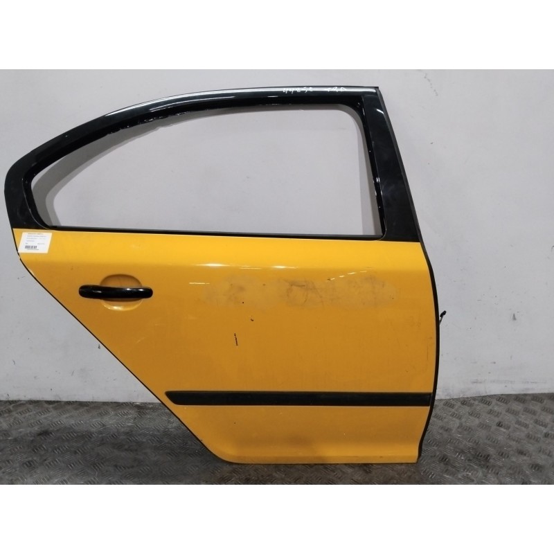 PUERTA TRASERA DERECHA TAXI  - imagen 3