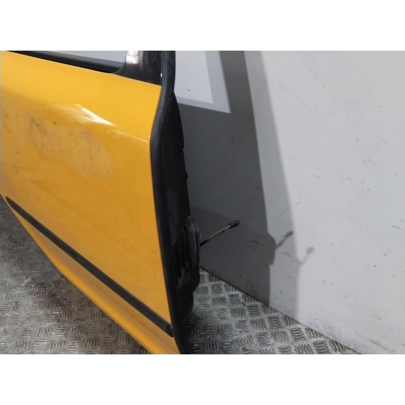 PUERTA TRASERA DERECHA TAXI  - imagen 4