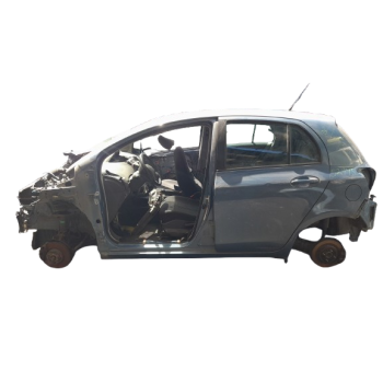 TOYOTA YARIS (_P9_)