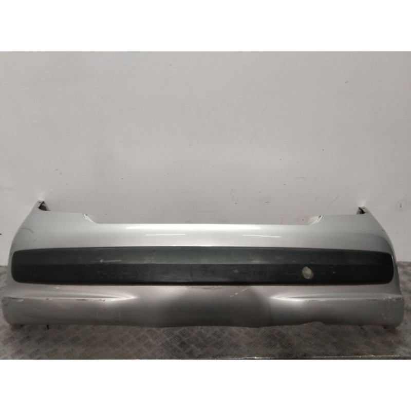 PARAGOLPES TRASERO 7410Z5 PLATA - imagen 1