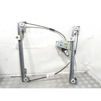 ELEVALUNAS DELANTERO DERECHO 807207012R 