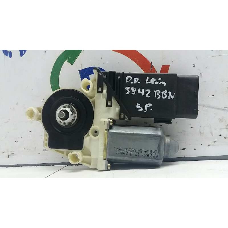 MOTOR ELEVALUNAS DELANTERO DERECHO  - imagen 1