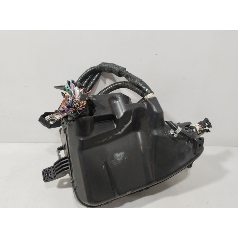 CAJA RELES / FUSIBLES BHR866760A  - imagen 4