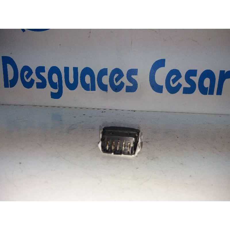 MANDO ELEVALUNAS DELANTERO DERECHO  - imagen 2