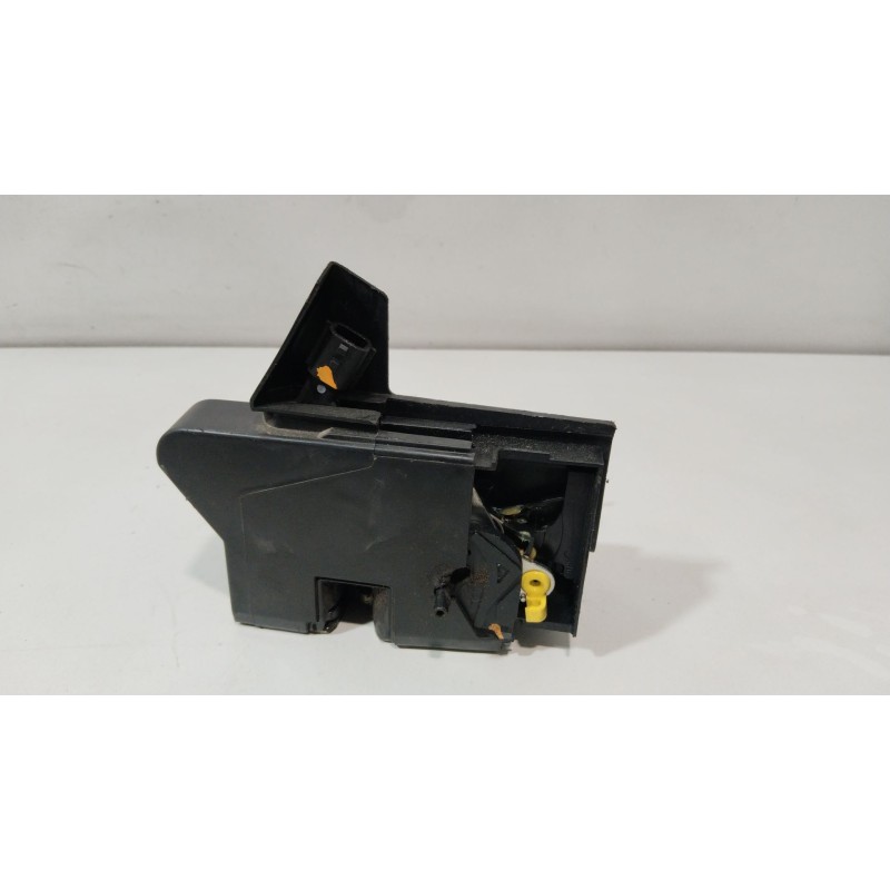 CERRADURA PUERTA TRASERA IZQUIERDA 825034213R  - imagen 2