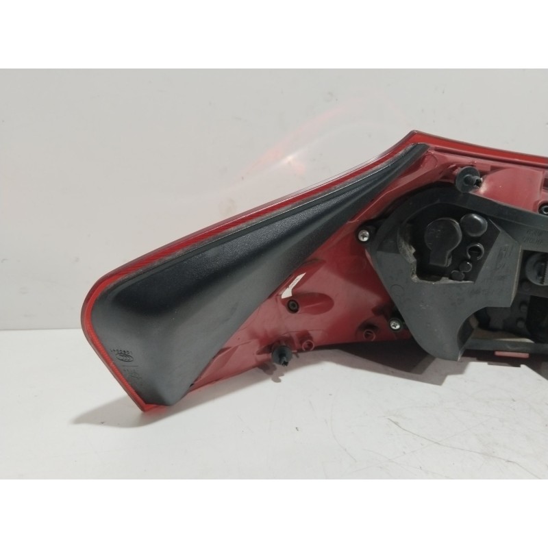 PILOTO TRASERO DERECHO 22950974  - imagen 4