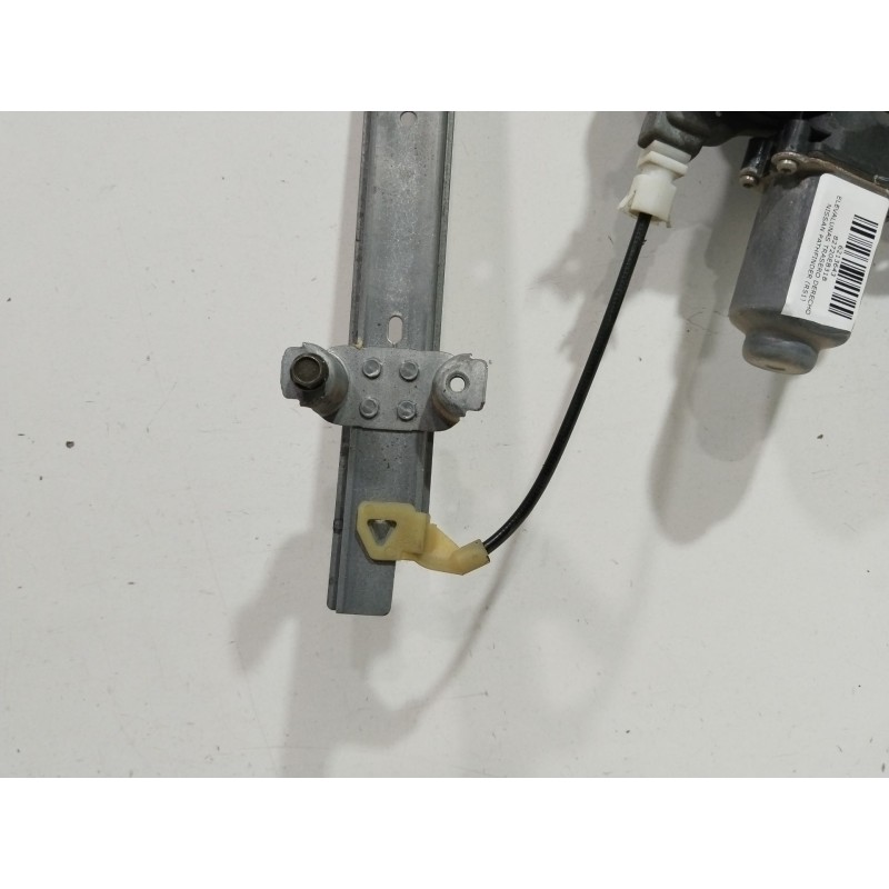 ELEVALUNAS TRASERO DERECHO 82720EB31B  - imagen 2