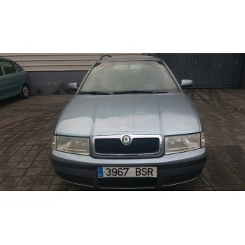 SKODA OCTAVIA BERLINA (1U2)
