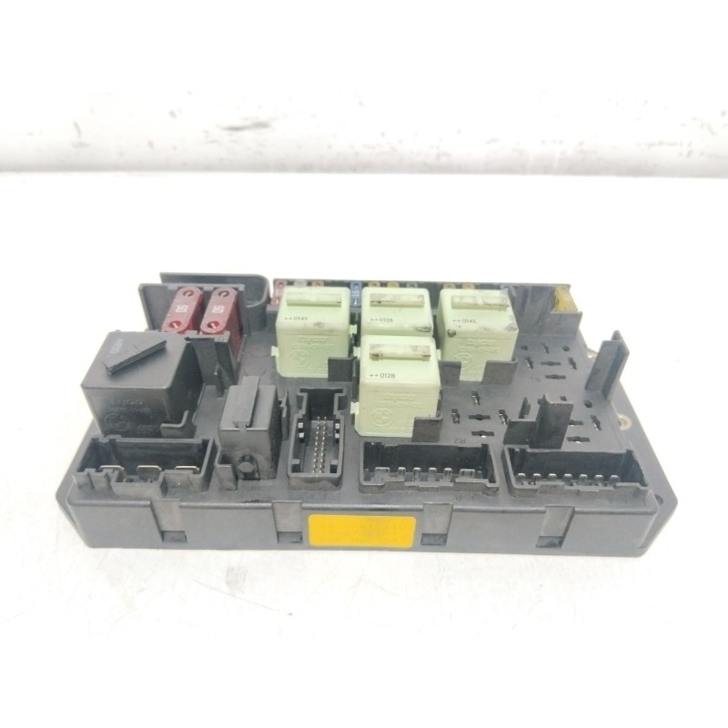 CAJA RELES / FUSIBLES YQE000350  - imagen 1