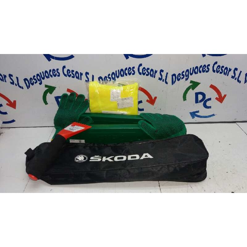 HERRAMIENTAS KIT DE EMERGENCIA 
