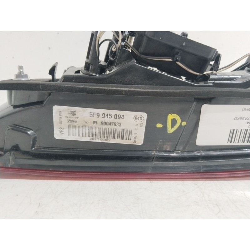 PILOTO PORTON TRASERO DERECHO 5F9945094  - imagen 4