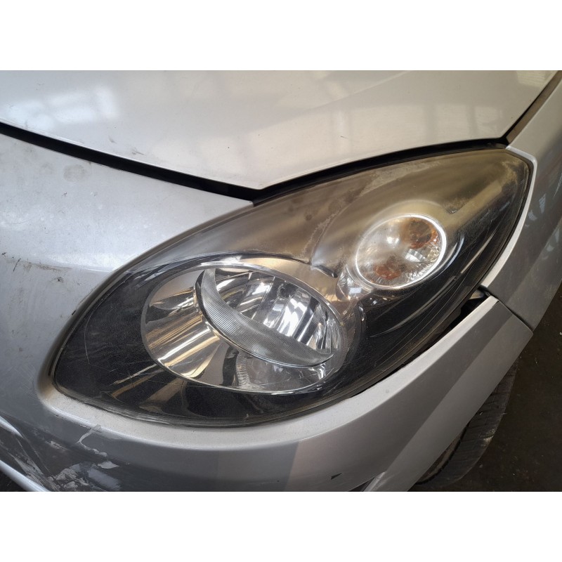 FARO IZQUIERDO 260607587R 