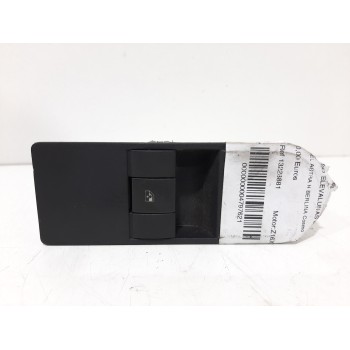 MANDO ELEVALUNAS DELANTERO DERECHO 13228881  OEM 13228881