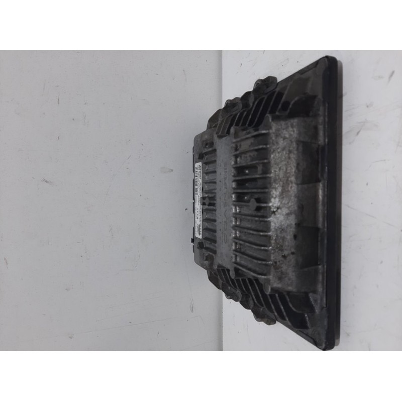CENTRALITA MOTOR UCE 5WS40632A  - imagen 4