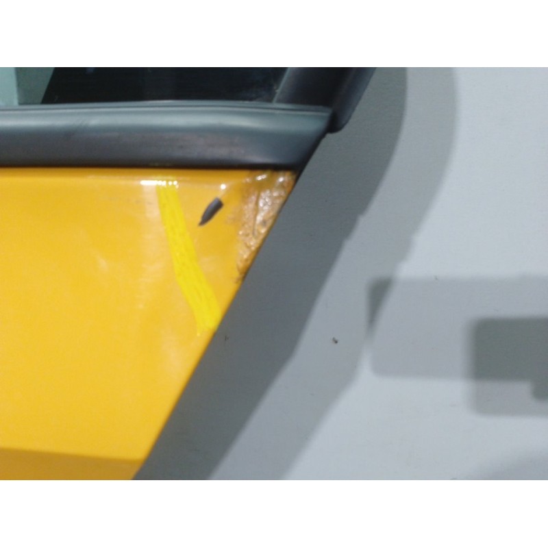 PUERTA TRASERA IZQUIERDA 5JA833055B AMARILLO  - imagen 2