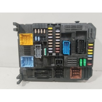 CAJA RELES / FUSIBLES 9832880380 