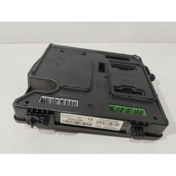 CAJA RELES / FUSIBLES 284B18336R 