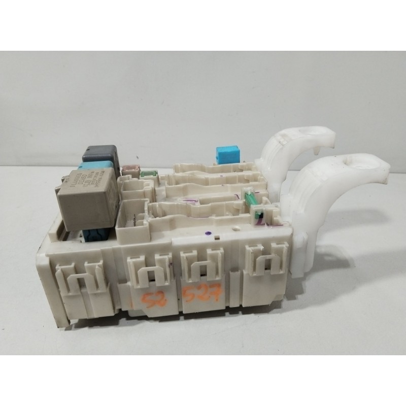 CAJA RELES / FUSIBLES 8273047290  - imagen 3