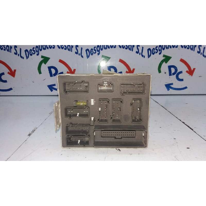 CAJA RELES / FUSIBLES 1126245  - imagen 2