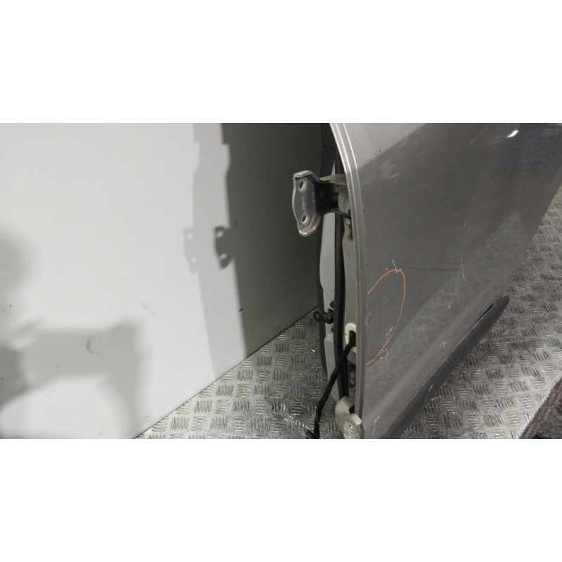PUERTA TRASERA IZQUIERDA 4808468 PLATA - imagen 3