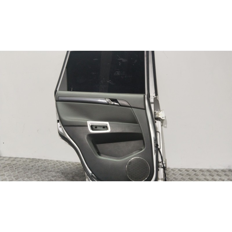 PUERTA TRASERA IZQUIERDA 4808468 PLATA - imagen 4