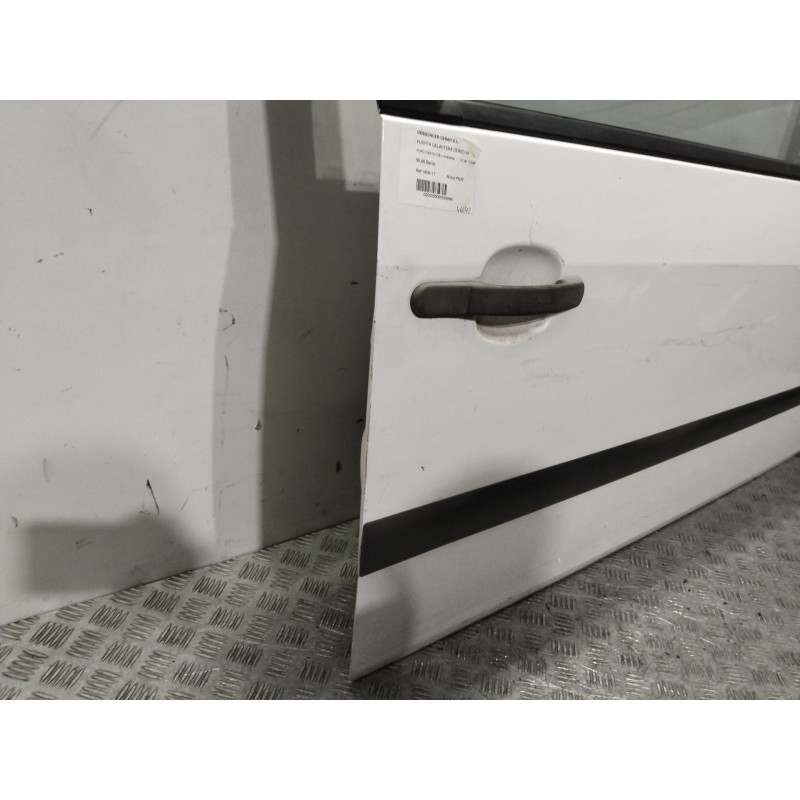 PUERTA DELANTERA DERECHA 1806117 BLANCO 3 PUERTAS - imagen 3