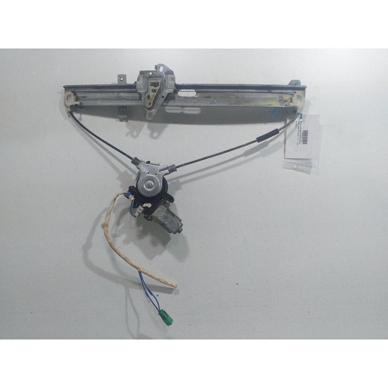 ELEVALUNAS DELANTERO DERECHO 72210SAAG03 