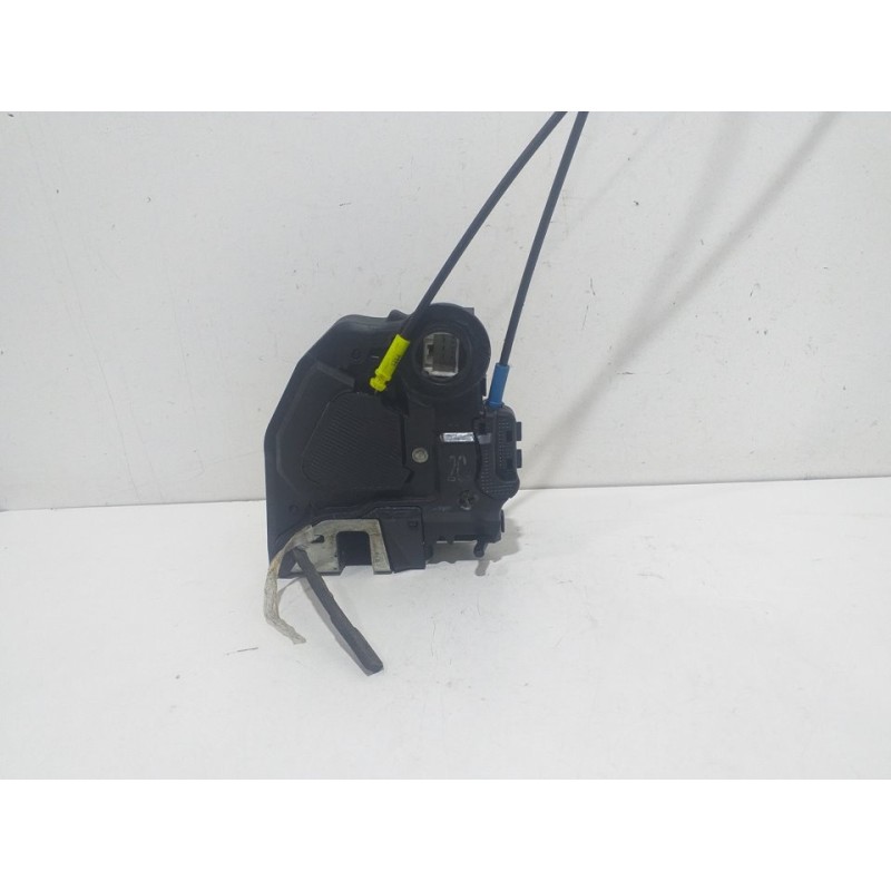 CERRADURA PUERTA TRASERA IZQUIERDA A046693 